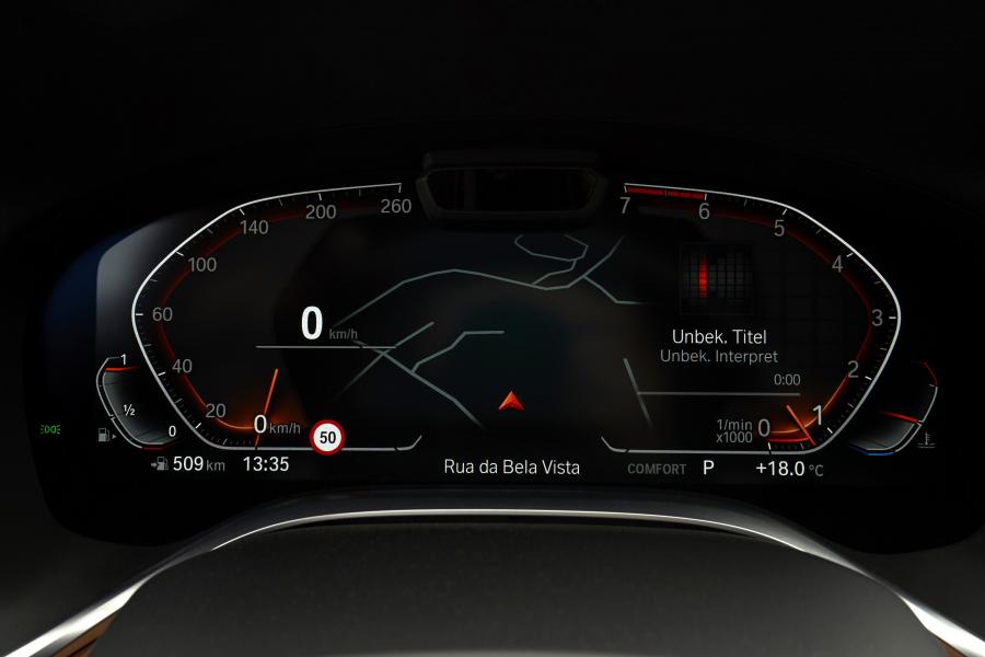 Панель приборов BMW 750Li xDrive (G12) 2019 года  (WW) (фото 144 из 164)